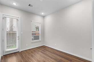 602 Thornton Oaks Ln in Houston, TX - Building Photo - Building Photo