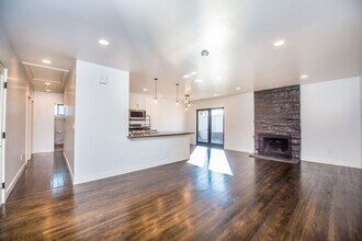 3016 Killybrooke Ln in Costa Mesa, CA - Building Photo - Building Photo