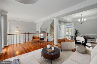8004 Samuel Wallis St in Lorton, VA - Building Photo - Building Photo