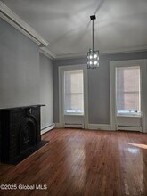 15 Ten Broeck St in Albany, NY - Building Photo - Building Photo