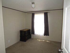 2151 Crockett Rd in Sanger, TX - Building Photo - Building Photo
