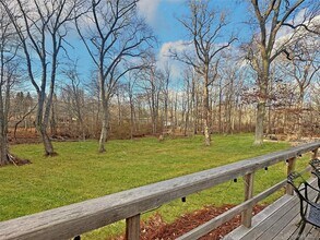 12 Dogwood Ln in Shelter Island, NY - Building Photo - Building Photo