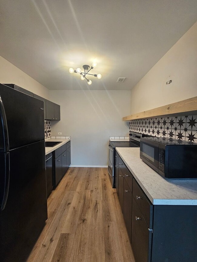 3000 Farnam St in Omaha, NE - Building Photo - Building Photo