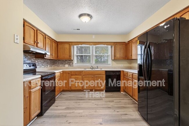 506 Rocky Knoll Rd in Greensboro, NC - Building Photo - Building Photo