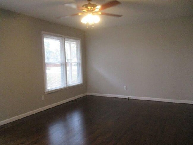 6430 Waldos Beach Rd in Fayetteville, NC - Building Photo - Building Photo