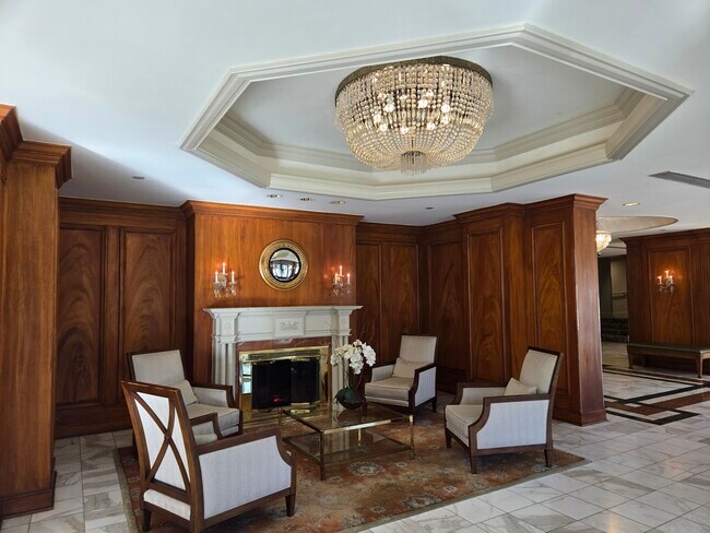 5450 Whitley Park Ter, Unit 912 in Bethesda, MD - Foto de edificio - Building Photo