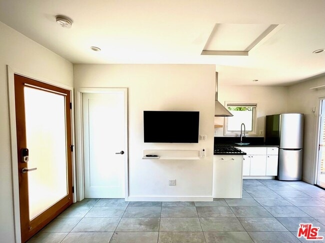 4448 Elmer Ave in Los Angeles, CA - Building Photo - Building Photo