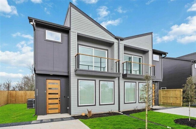 9212 Jutland Rd-Unit -A in Houston, TX - Building Photo - Building Photo