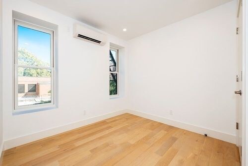 236 W 10th St-Unit -71 in New York, NY - Building Photo