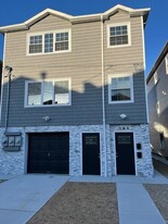 148 B 26th St in Queens, NY - Building Photo