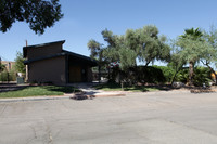 Villa Venice Condominiums in Tucson, AZ - Foto de edificio - Building Photo