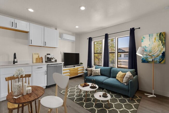property at 329 N 17th Dr