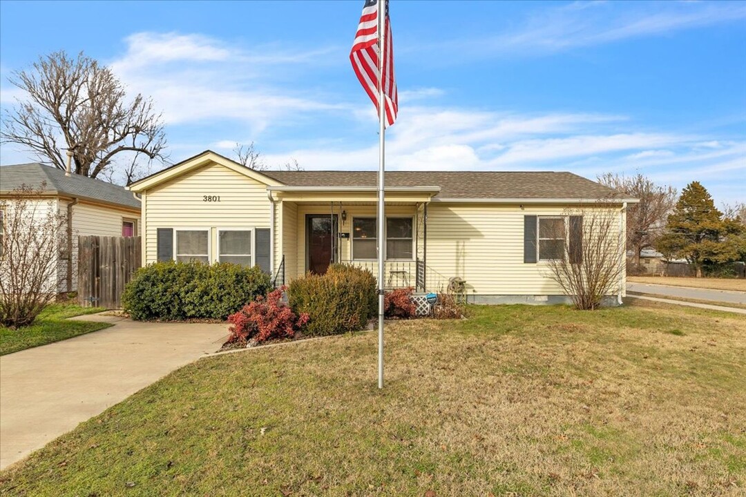 3801 NW 28th St in Oklahoma City, OK - Building Photo