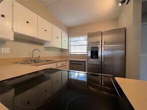 9209 Seminole Blvd in Seminole, FL - Building Photo - Building Photo