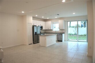 4378 Sailplane Ct in Wesley Chapel, FL - Building Photo - Building Photo