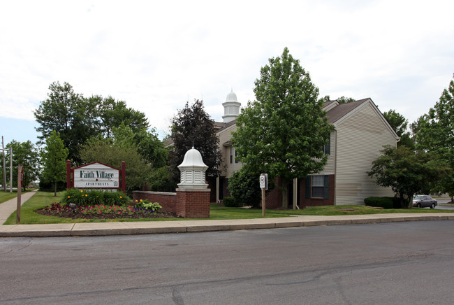 Faith Village Apartments in Columbus, OH - Foto de edificio - Building Photo