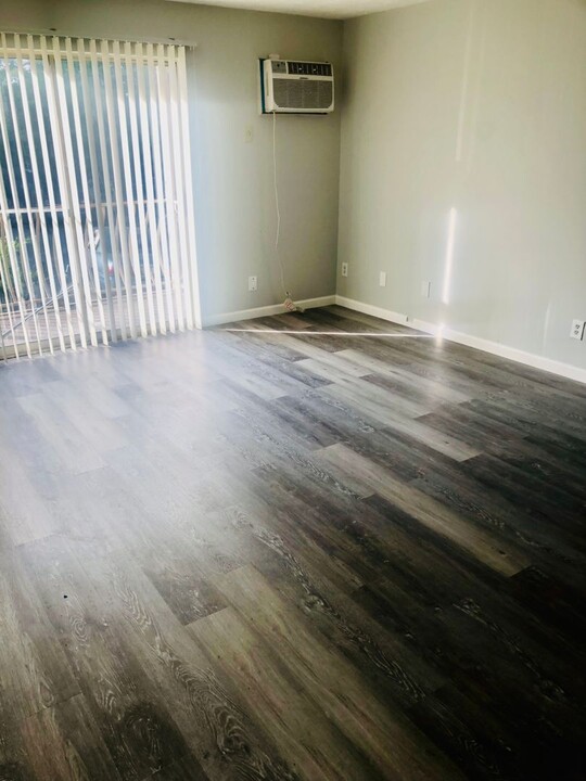 2356 Harrison Ave in Cincinnati, OH - Building Photo