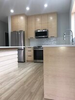 19609 SE Chitwood Rd, Unit #2 in Damascus, OR - Building Photo