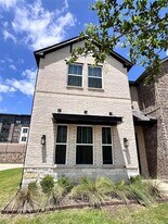 3211 Midnight Dr in Sachse, TX - Building Photo