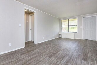 208 Safe Harbor Dr in Goodlettsville, TN - Foto de edificio - Building Photo