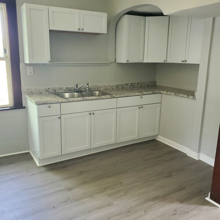 1026 W 17th St in Lorain, OH - Building Photo