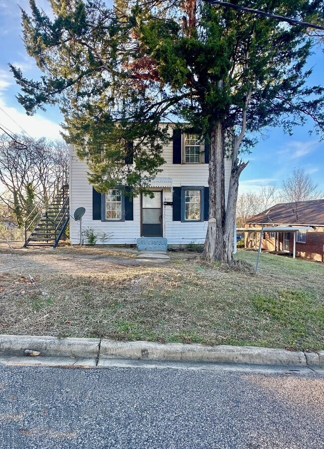 property at 3944 40th St N