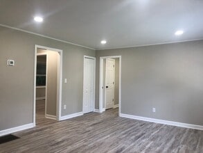 105 Lance St in Mount Holly, NC - Building Photo - Building Photo