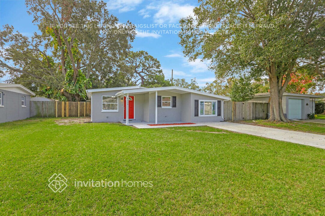 8648 79th Pl in Seminole, FL - Building Photo