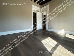 818 Garvey Ave in Elsmere, KY - Building Photo - Building Photo