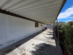 2916 Gavilan Ln in Las Vegas, NV - Building Photo - Building Photo