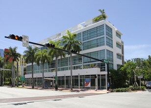 Meridian 5 Lofts in Miami Beach, FL - Building Photo - Building Photo