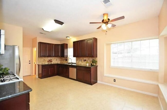 17911 Western Pass Ln