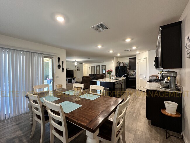 6948 S Victor Dr in Tucson, AZ - Building Photo - Building Photo
