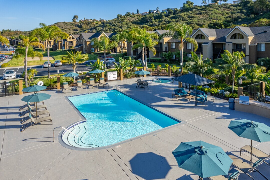 Beacon Cove - Great Move In Specials* in Chula Vista, CA - Foto de edificio