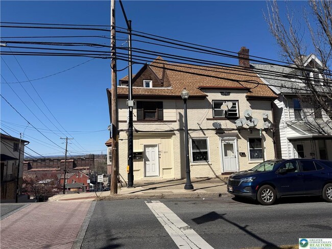 1201 E 4th St in Bethlehem, PA - Building Photo - Building Photo