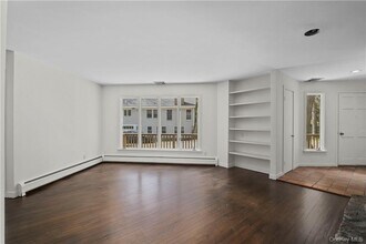 165 Old Post Rd in Mt Kisco, NY - Building Photo - Building Photo