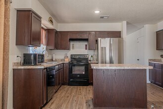 7912 E 44th Ln in Yuma, AZ - Building Photo - Building Photo