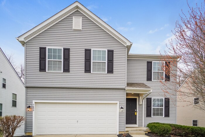 7899 Prairie Willow Dr in Blacklick, OH - Building Photo