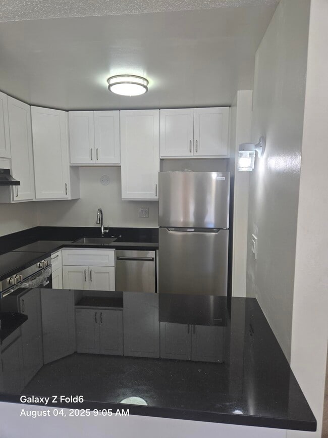 San Carlos Apartments LLC