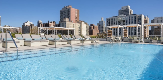 1212 N La Salle Dr, Unit 1505 in Chicago, IL - Building Photo - Building Photo