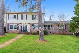 614 Pine Hill Dr in Boiling Springs, SC - Building Photo