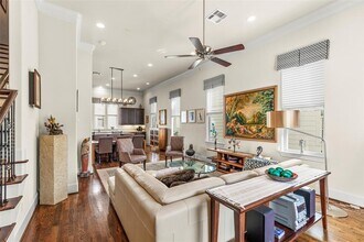 2318 Hutchins St in Houston, TX - Building Photo - Building Photo