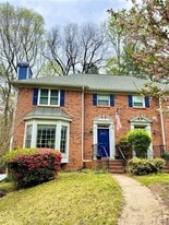 8845 N River Pkwy in Sandy Springs, GA - Building Photo