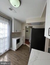 10108 Sabin Dr in Manassas, VA - Building Photo - Building Photo