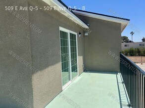 509 E Ave Q-5 in Palmdale, CA - Building Photo - Building Photo