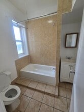 526 S 15th St in Newark, NJ - Foto de edificio - Building Photo