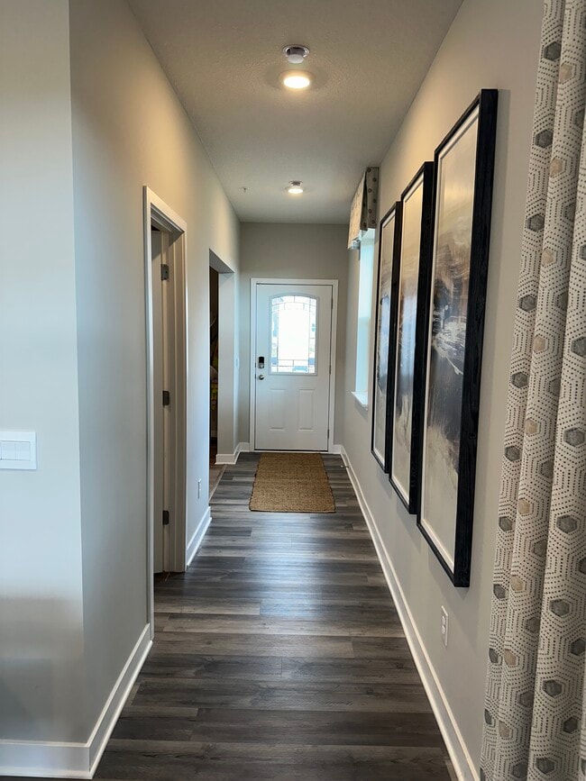 17082 Dysart Pl in Lakeville, MN - Foto de edificio - Building Photo