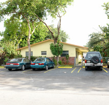 2715 SW 10th St Apartamentos