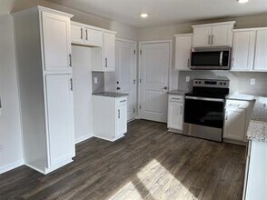 38 Malcolm Ct in Candler, NC - Building Photo - Building Photo