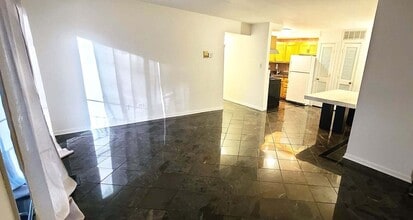 10840 Kilpatrick Ave in Oak Lawn, IL - Building Photo - Building Photo